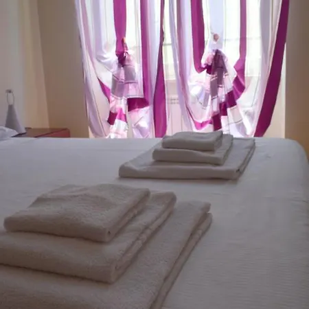 - Via Roma Apartament *